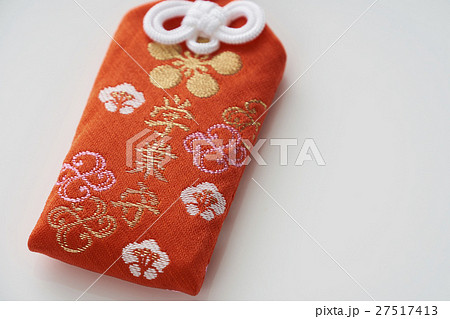 お守り お守り 27517413