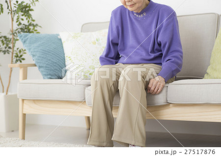 シニア関節痛イメージ 27517876