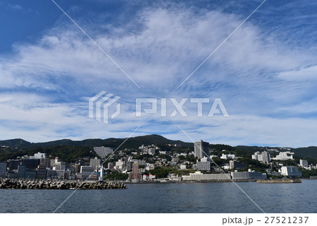遊覧船からの熱海の風景 遊覧船からの熱海の風景 27521237