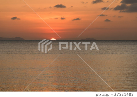 Dramatic ponoramic tropical beach sky sunset Dramatic ponoramic tropical beach sky sunset 27521485