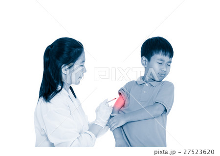 Doctor vaccinating boy's arm. Asian boy worry 27523620