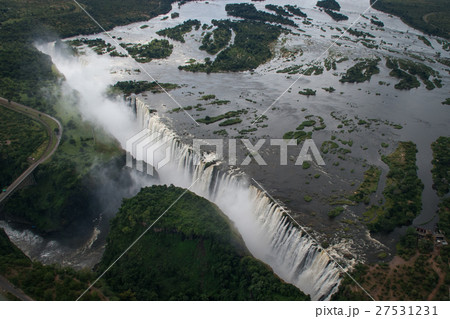ヴィクトリアの滝(ジンパブエ、ザンビア) ヴィクトリアの滝(ジンパブエ、ザンビア) 27531231