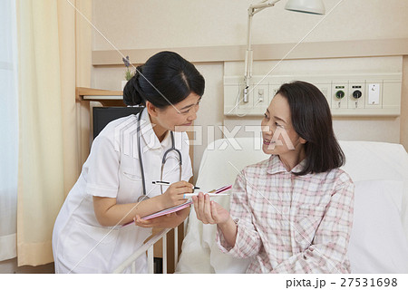 医療　病院　介護　医者　介護師　ナース　イメージシーン 27531698