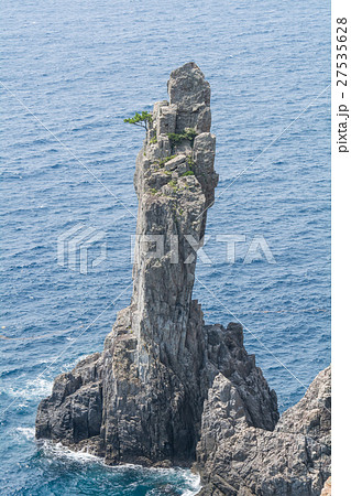 高知県大月町　大堂海岸の名所「観音岩」 27535628