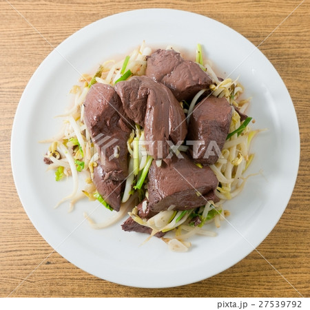 Stir Fried Bean Sprout with Pig Blood Curd Stir Fried Bean Sprout with Pig Blood Curd 27539792