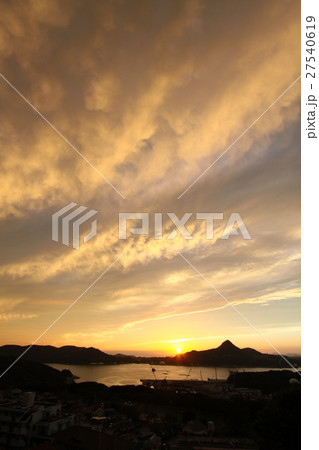 秋の夕暮れに染まる雲5 秋の夕暮れに染まる雲5 27540619