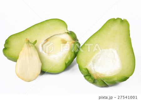 Chayote (Sechium edule) isolated Chayote (Sechium edule) isolated 27541001
