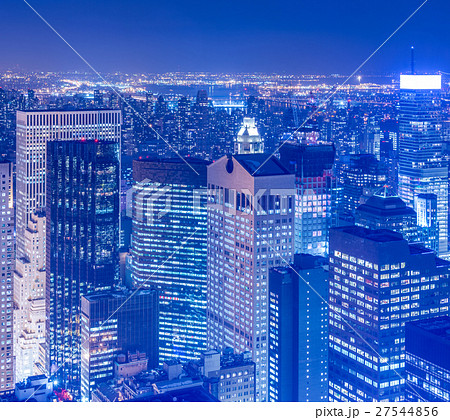 View of New York Manhattan during sunset hours View of New York Manhattan during sunset hours 27544856