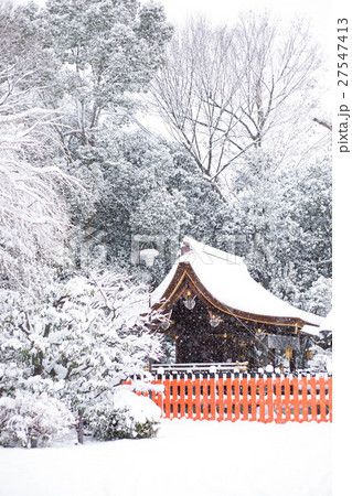 雪の神社 27547413