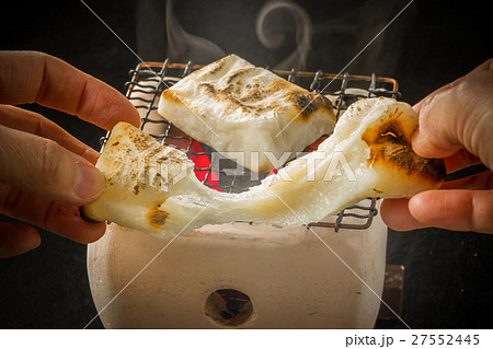やきたてお餅　日本食　Dish Japanese foods of the rice cake 27552445