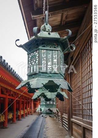春日大社の吊燈篭 春日大社の吊燈篭 27553566