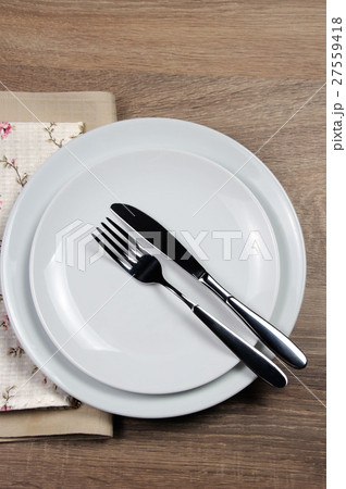 Dining etiquette Dining etiquette 27559418