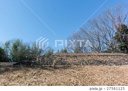 皇子山古墳（滋賀県大津市） 27561125