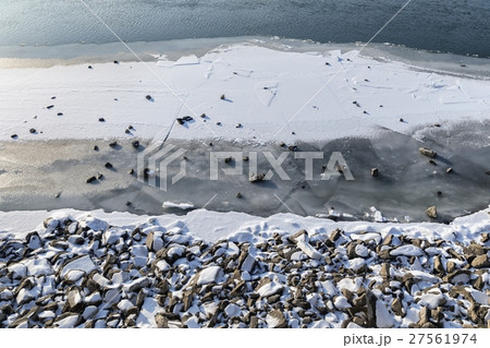 Winter background texture with snow Winter background texture with snow 27561974