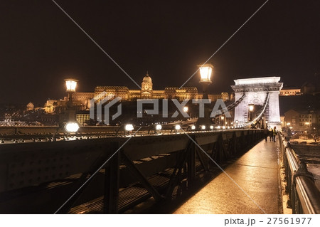 Chainbridge at nighttime with Castle of Buda Chainbridge at nighttime with Castle of Buda 27561977