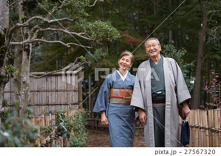 シニア夫婦 着物 和装イメージの写真素材 シニア夫婦 着物 和装イメージの写真素材