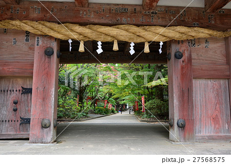 秋の油山寺 27568575