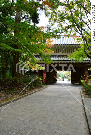 秋の油山寺 27568602