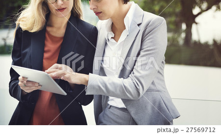 Businesswoman Corporate Colleagues Talking Concept Businesswoman Corporate Colleagues Talking Concept 27569712