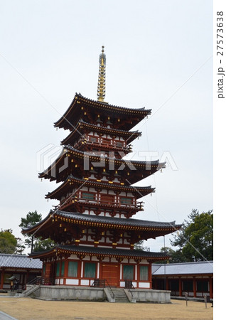 薬師寺の「西塔」(奈良県奈良市西ノ京町) 薬師寺の「西塔」(奈良県奈良市西ノ京町) 27573638