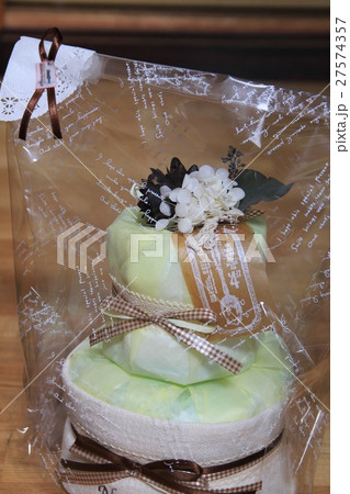 出産祝いのプレゼント おむつケーキ 出産祝いのプレゼント おむつケーキ 27574357