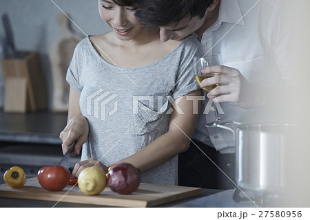 ロマンチックな同棲生活 27580956