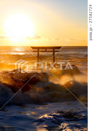 大洗海岸の朝日 27582724