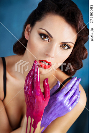 Beautiful young woman with bright make up Beautiful young woman with bright make up 27590095