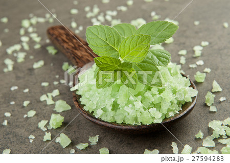 aromatherapy salt spa. peppermint on green salt sp aromatherapy salt spa. peppermint on green salt sp 27594283