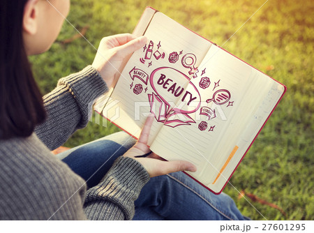 Feminine Icons Symbols Outside Box Sketch Concept Feminine Icons Symbols Outside Box Sketch Concept 27601295