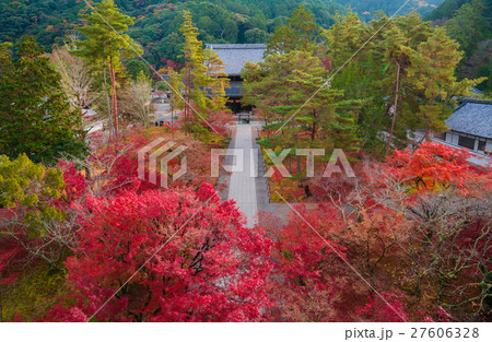 京都　南禅寺の紅葉　 27606328