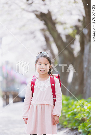 6 years old 27607705