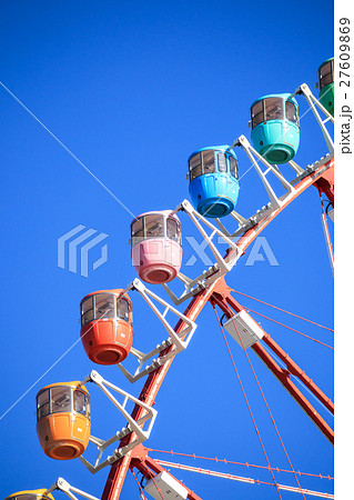パレットタウンの観覧車と青空 パレットタウンの観覧車と青空 27609869