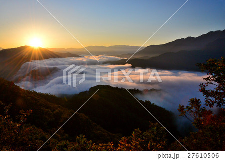越後銀山 枝折峠からの滝雲 越後銀山 枝折峠からの滝雲 27610506