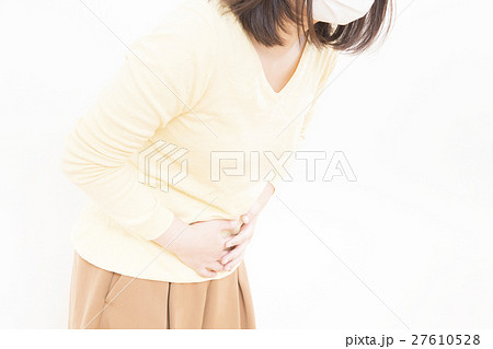 風邪　腹痛　ノロウイルス　感染性胃腸炎　インフルエンザ　イメージ　パーツカット　ボディパーツ 27610528