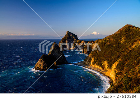 西伊豆千貫門と富士山 西伊豆千貫門と富士山 27610584