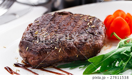 Grilled beefsteak on a plate 27611538