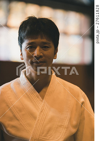 martial artist martial artist 27611828