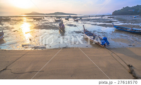 aerial view fishing boat in sunrise aerial view fishing boat in sunrise 27618570