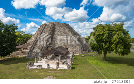 Mayapan ancient ruins, Yucatan, Mexico Mayapan ancient ruins, Yucatan, Mexico 27618803