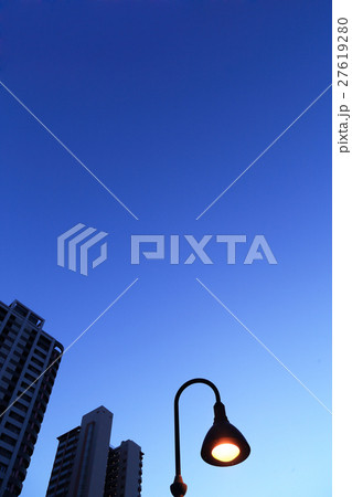 都会の夕暮れ 都会の夕暮れ 27619280
