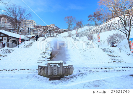 伊香保温泉石段街の冬景色（入口） 27621749