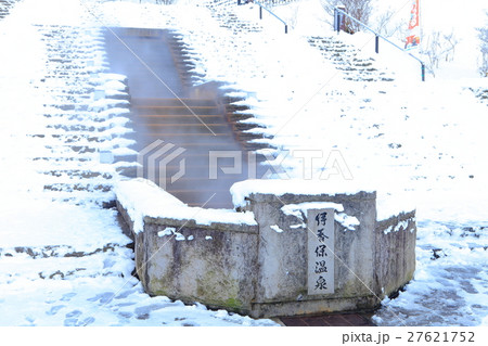 伊香保温泉石段街の冬景色(入口) 伊香保温泉石段街の冬景色(入口) 27621752