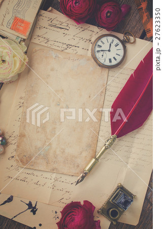 feather pen  27623350