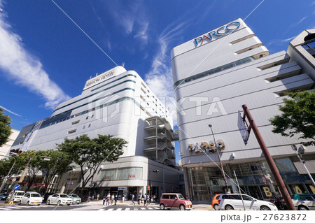 名古屋都市風景　大津通　矢場町通り　交差点　パルコ南館と名古屋クレストンホテル 27623872