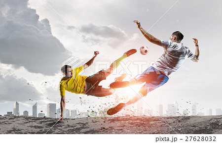 Soccer player outdoors Soccer player outdoors 27628032