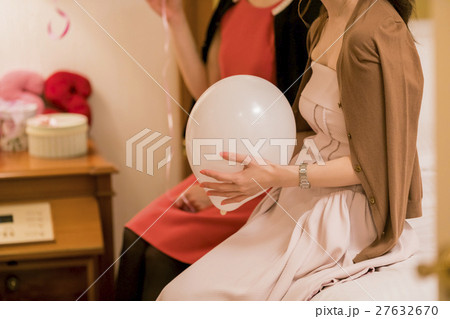 ホテル女子会　プライベート　おしゃべり 27632670