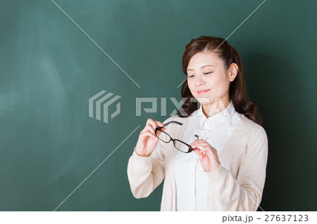 学校の先生 学校の先生 27637123