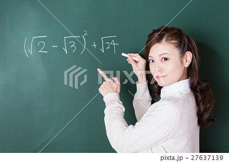 学校の先生 学校の先生 27637139
