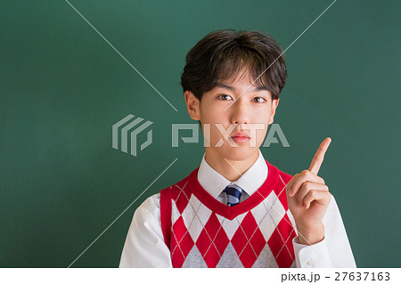 男子高校生　教える 27637163